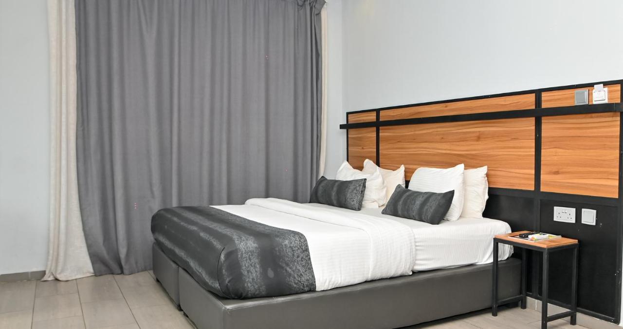 The Blowfish Hotel Lagos Exterior photo