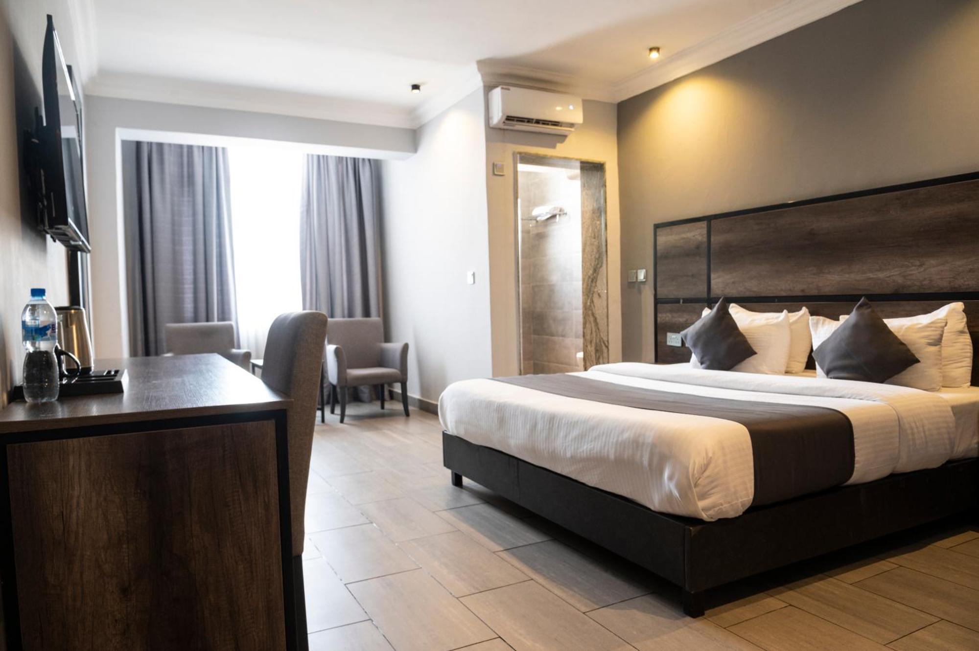 The Blowfish Hotel Lagos Room photo