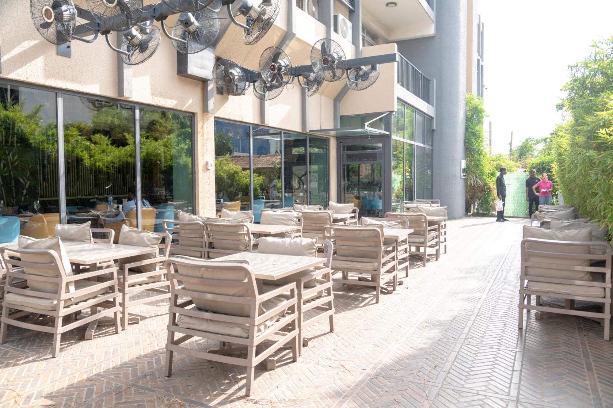 The Blowfish Hotel Lagos Exterior photo