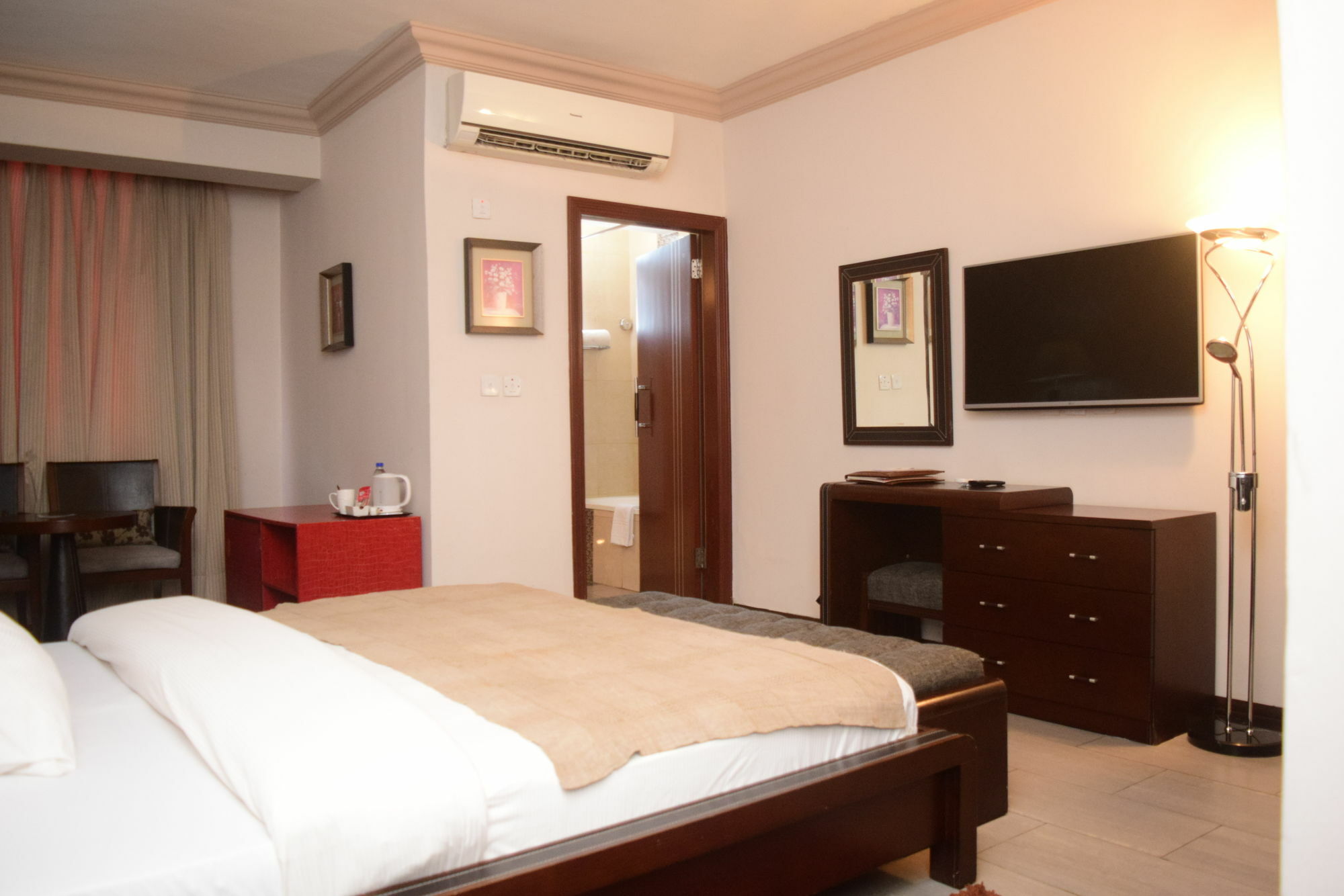 The Blowfish Hotel Lagos Exterior photo